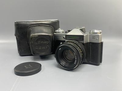 Zenit E + Helios 44M