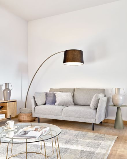 Gilma 2-местный диван светло-серого цвета с ножками в черной отделке 170 см