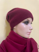 Шапка женская.