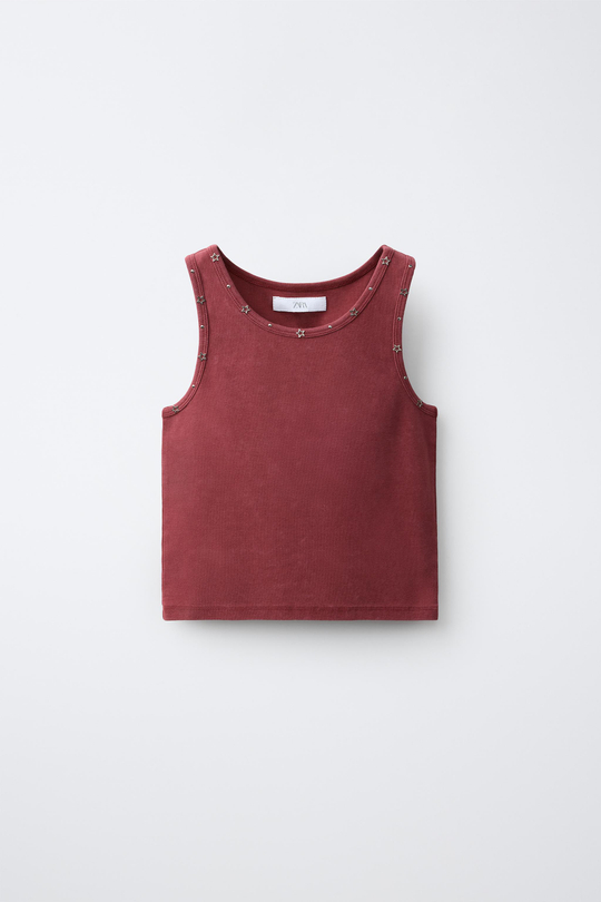 ZARA ФУТБОЛКА С ЗАКЛЕПКАМИ И ЗВЕЗДАМИ, ГРАНАТОВЫЙ