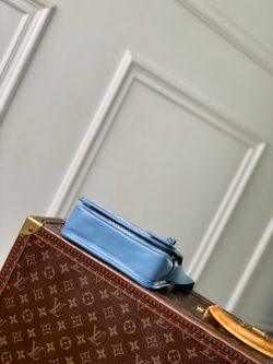 Louis Vuitton Bosphore Wearable Wallet