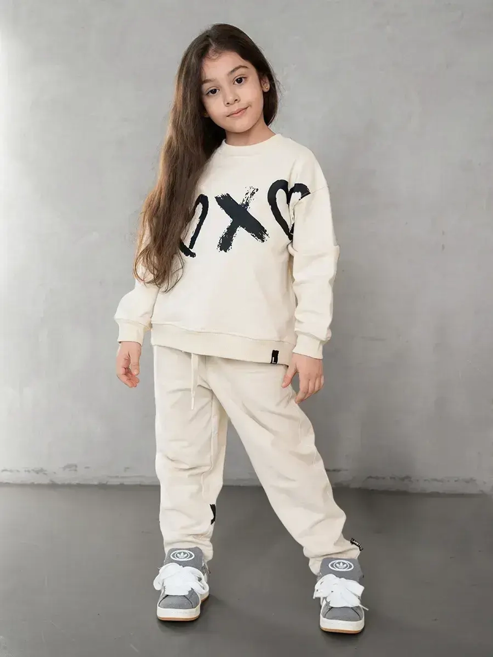 Спортивный костюм для девочки в школу