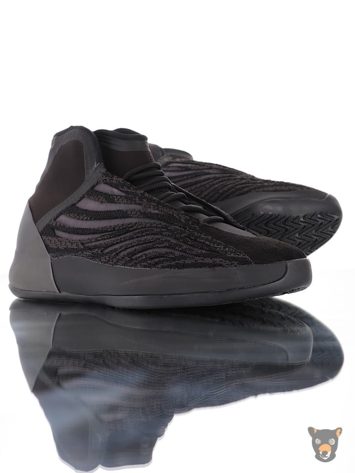 Кроссовки Yeezy Boost QNTM Basketball "Triple Black"