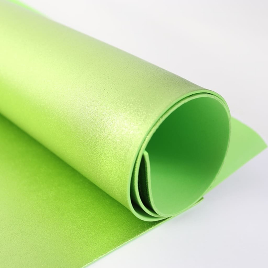 Фоамиран металлизированный 2 мм 60х70 см (Лайм)