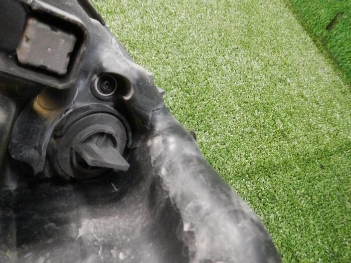 Битая Фара правая Kia Rio 4 (2020-н.в.) галоген