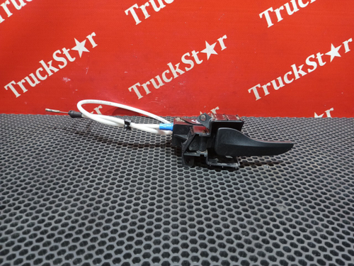 Ручка двери внутренняя левая