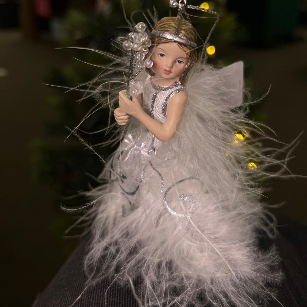 Девочка в белом платье, ёлочное украшение