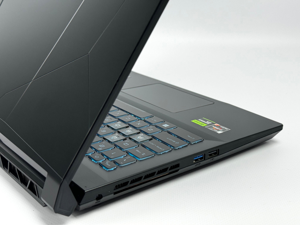 Игровой ноутбук MSI Bravo 15 Ryzen 7 7735HS/16GB(RAM)/512GB(SSD)/RTX4050(6GB)/15.6/IPS/FHD/144Hz/Win11