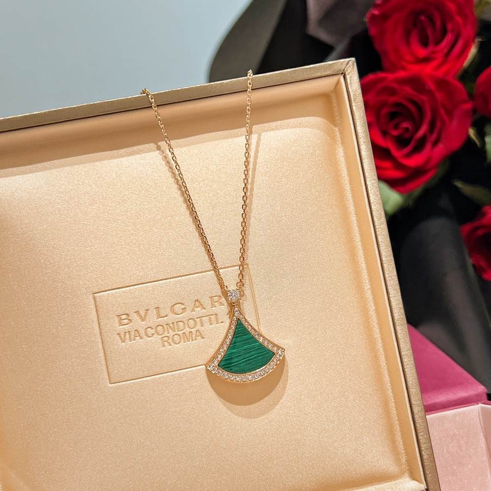 Bvlgari Divas' Dream Necklace