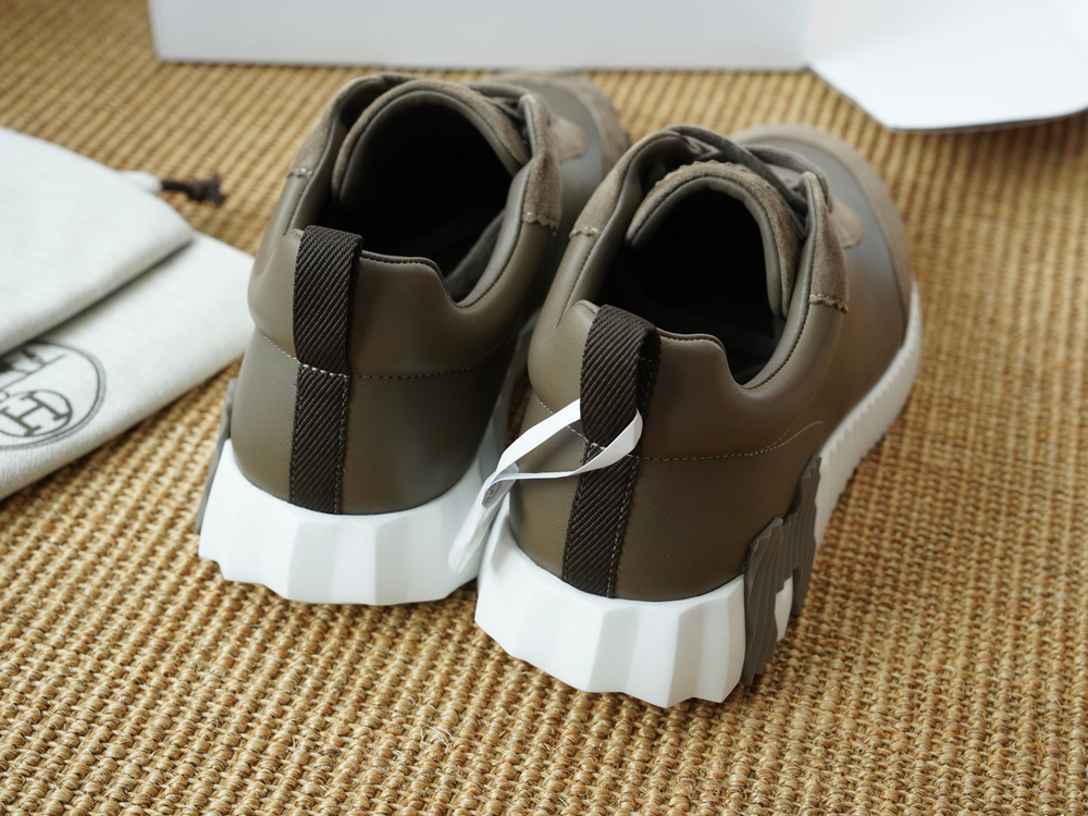 Кроссовки Bouncing