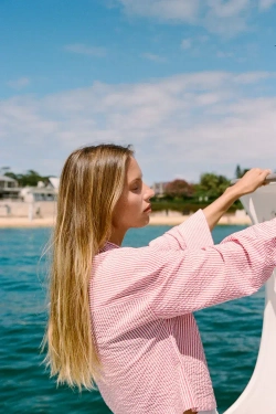 ZARA РУБАШКА В ПОЛОСКУ С ВЫСОКИМ ВОРОТНИКОМ, КРАСНЫЙ/БЕЛЫЙ