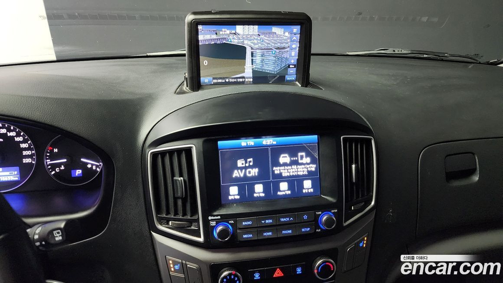 Hyundai The New Grand Starex Van 3-х местный (04.2020)