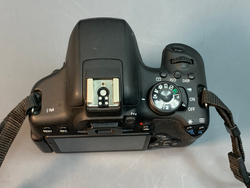 Canon 750D Kit 18-55mm IS STM 24.800 кадров