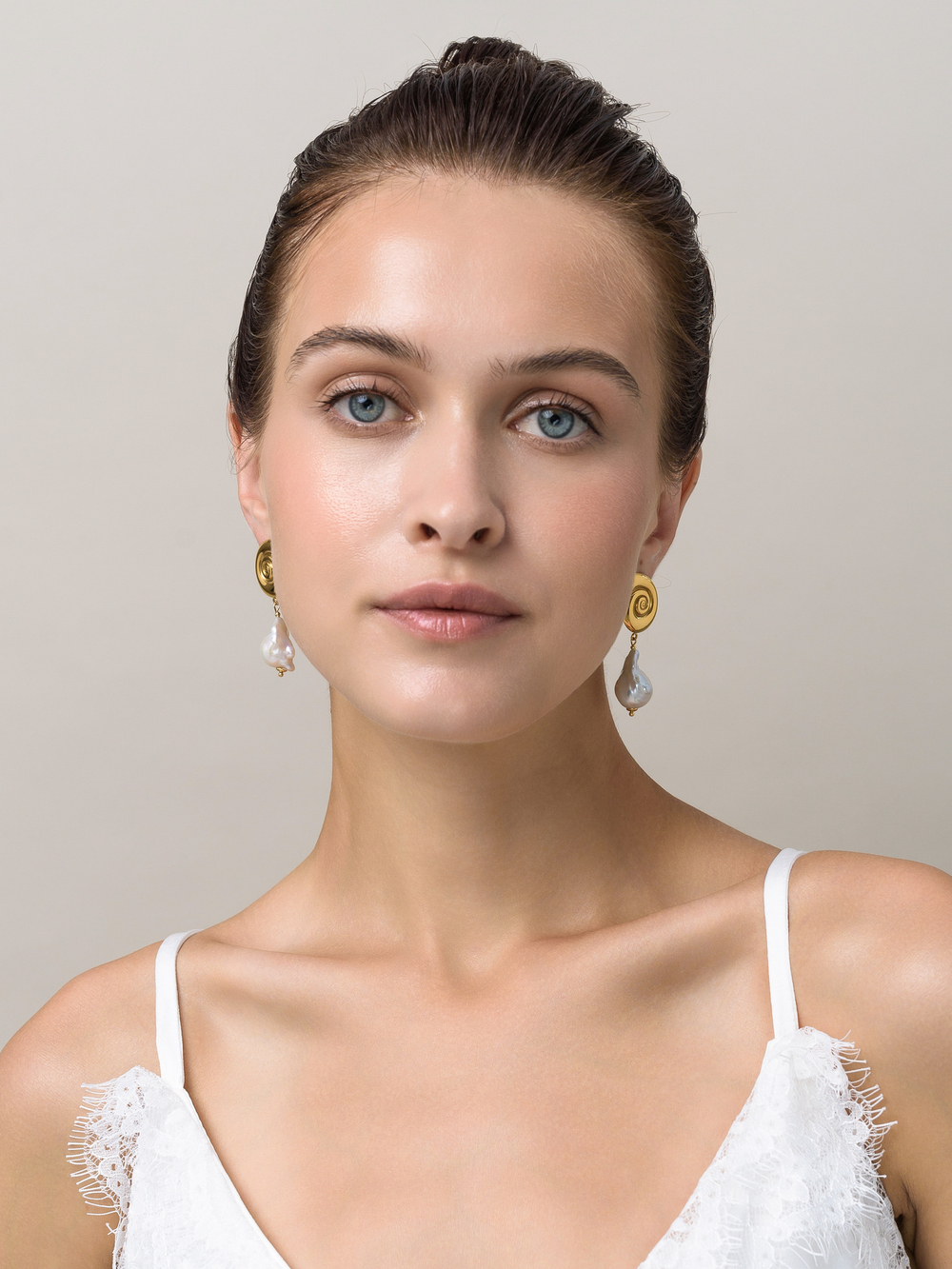 Серьги "Big Pearl Shell" с жемчугом