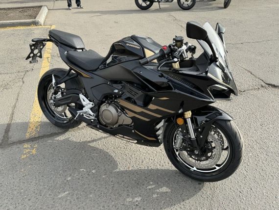 Мотоцикл SHARMAX GP RS 601 Ultra