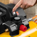 Компрессор  DLS750/6 безмасляный малошумный 750 Вт, 140 л/мин,ресивер 6 л Denzel