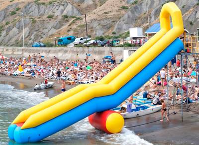 Надувная водная горка для вышки (опоры) «Стрела» с одной ступенью, 7*2,5*5 м.