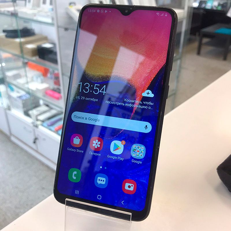 Смартфон Samsung Galaxy A10 (2019) 3/32Gb Black (SM-A105F) (Витринный)