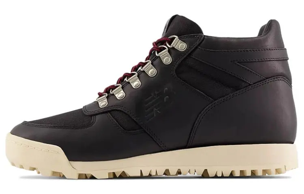 New Balance Rainier