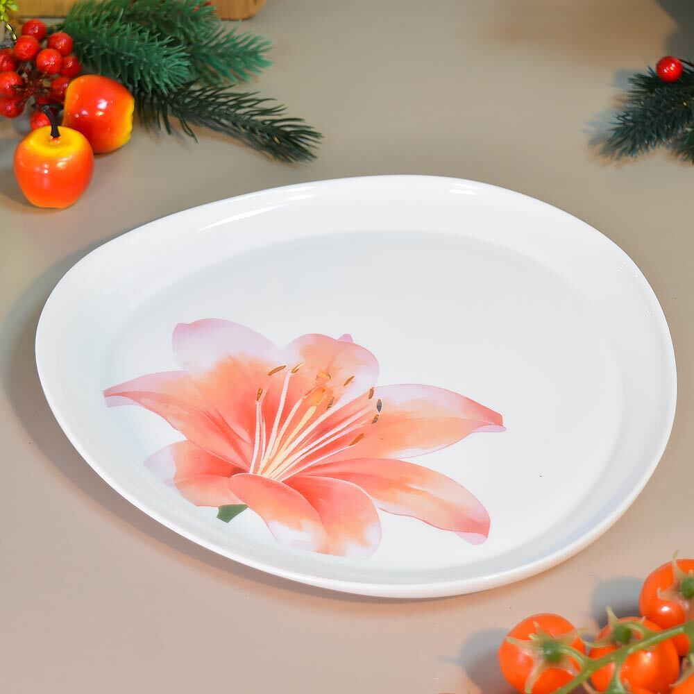 Тарелка подстановочная 24см Лилия, треугольная форма, опаловое стекло, MILLIMI