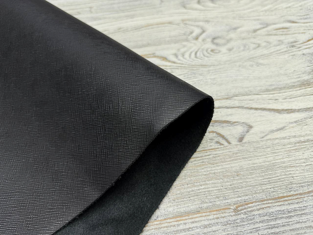 Saffiano Royal Black (1,1-1,3 мм), цв. Черный, натуральная кожа