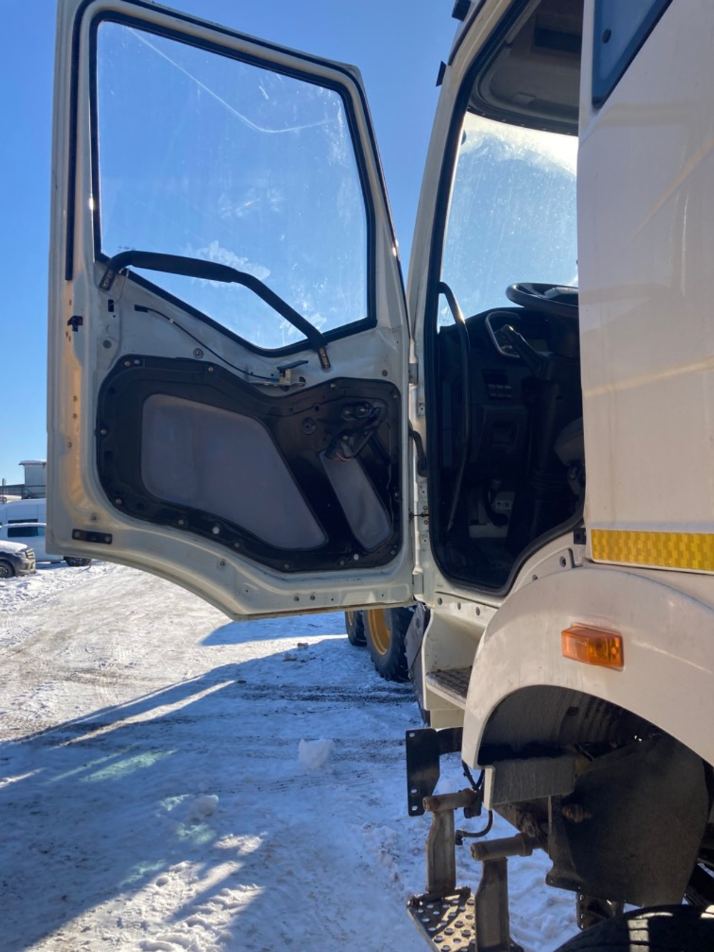 FAW J6 6x4 Самосвал CA3250P66K24T1E5 (Дизельный, 11,1 л, 390 л.с., МТ)