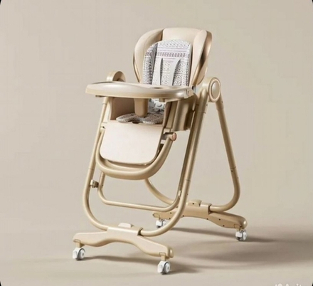 Стульчик для кормления 3/1 LUXMOM 001 ( бежевый)