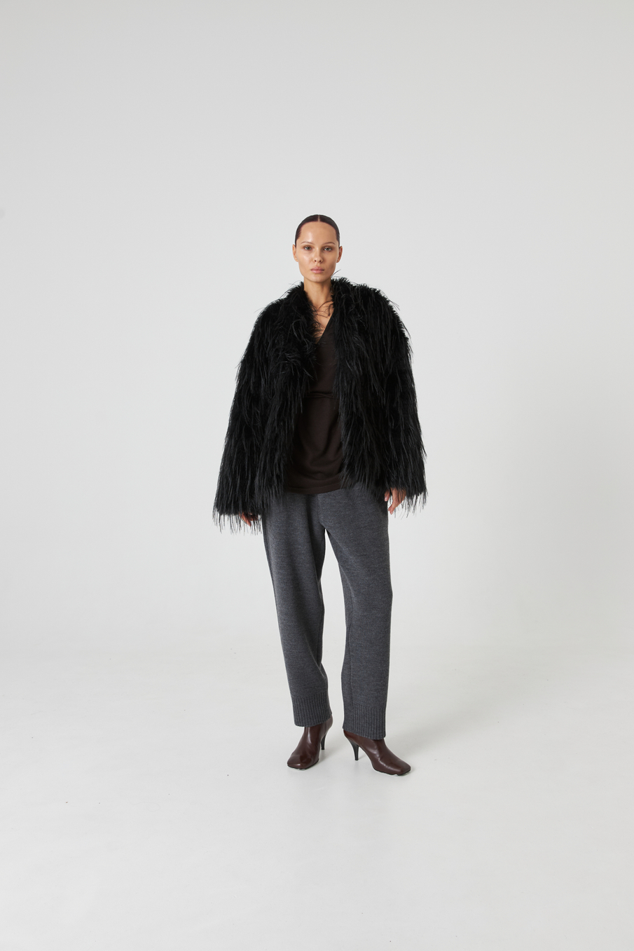 Брюки вязаные