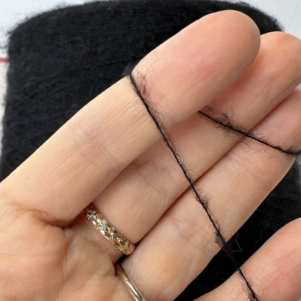 MEGHAN - Filati Ricco; кидмохер, эластан, п/а; 1500м/100гр; col. 331905 NERO, цвет: черный