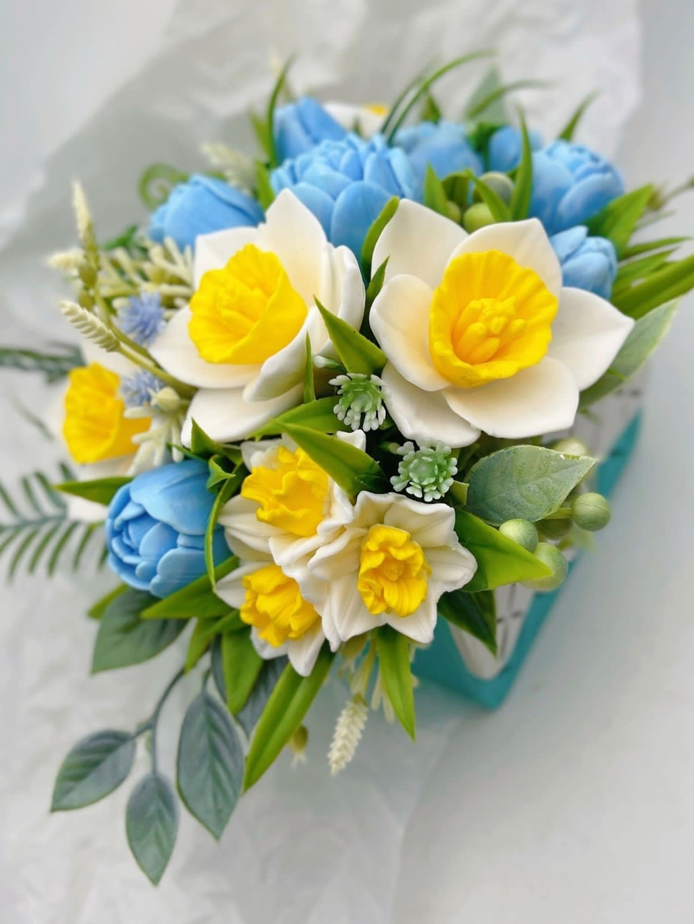 Букет из мыла «Тюльпаны и нарциссы, блюскай»