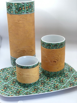 Блюдо малое или сервировочная тарелка. Коллекция  Изразец Коломенское. Цветы. Бревно (Log).