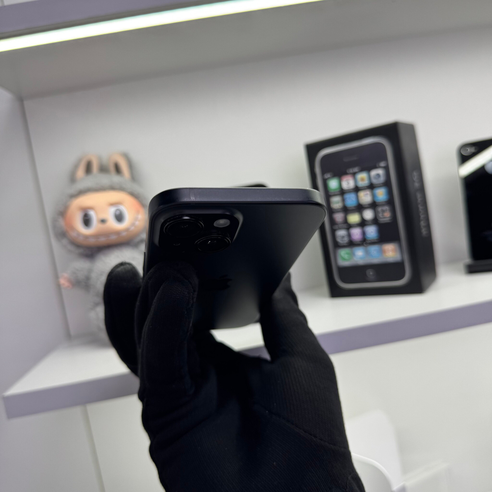 iPhone 15, 256 ГБ б/у