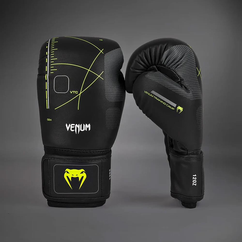 Боксёрские перчатки Venum Training Camp 4.0 чёрно/нео-зелёные