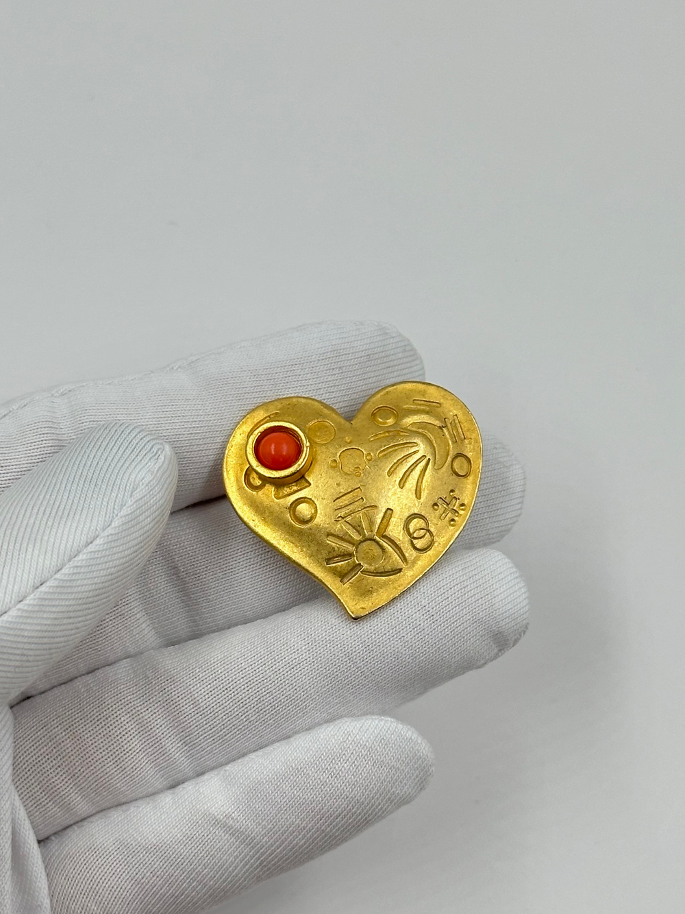 Накладка на пуговицу Сердце с розовой вставкой