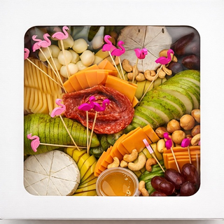 Бокс с фруктами и сырами(предзаказ)