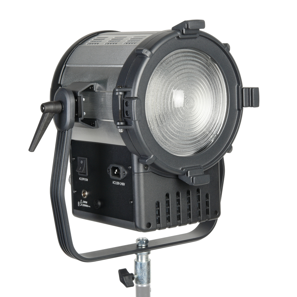 Осветитель студийный GreenBean Fresnel 200 RGB X3 DMX