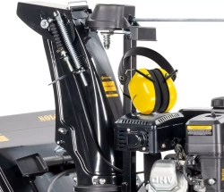 Снегоуборщик бензиновый Champion SnowLine PNST661
