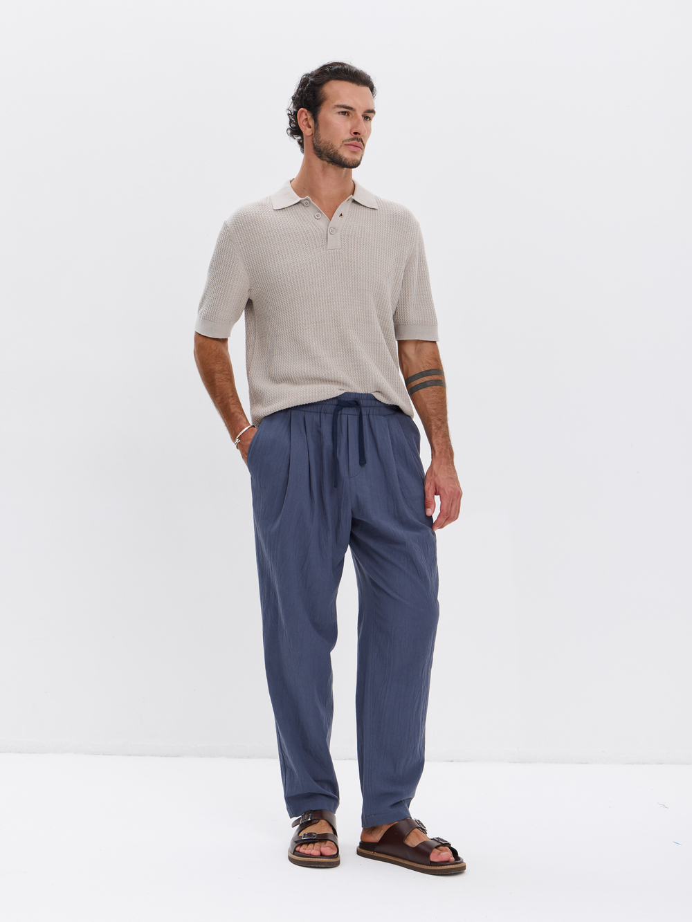 Штаны хлопковые с защипами