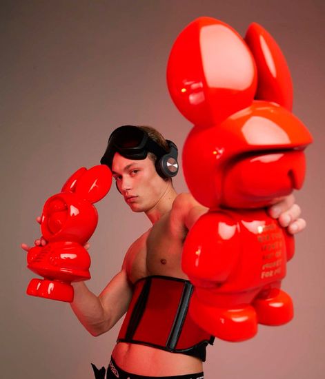 iMALE, ароматизированная скульптура NFT-NOT FAKE ART красный глянец 35 см, Mr&Mrs Fragrance