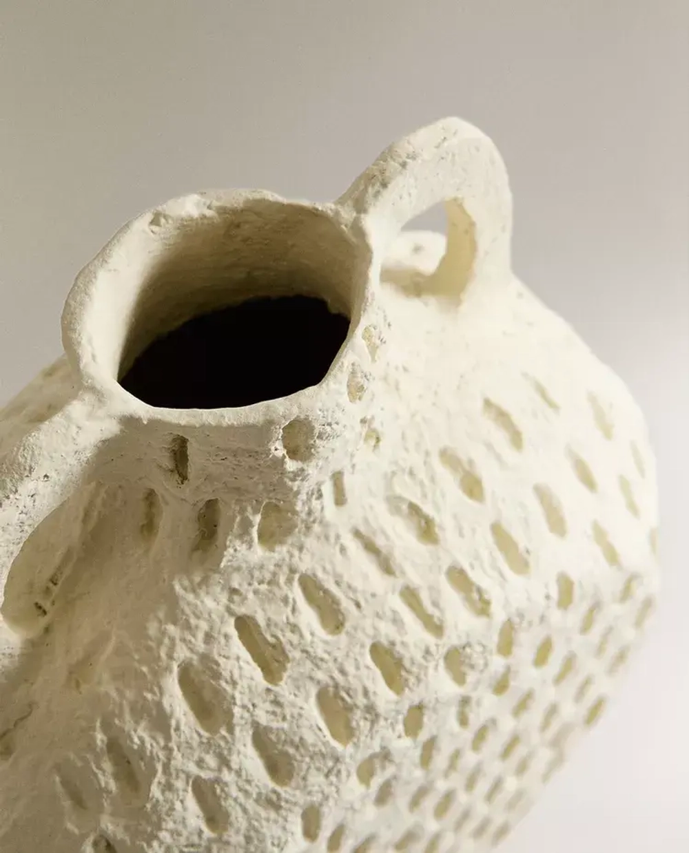 ZARA HOME ВАЗА из ПАПЬЕ-МАШЕ, ЭКРЮ