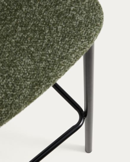 Барный стул Ciselia из темно-зеленого шенилла с ножками из черной стали
