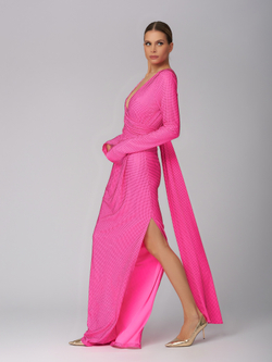 Женское платье макси фуксия с драпировкой и кристаллами