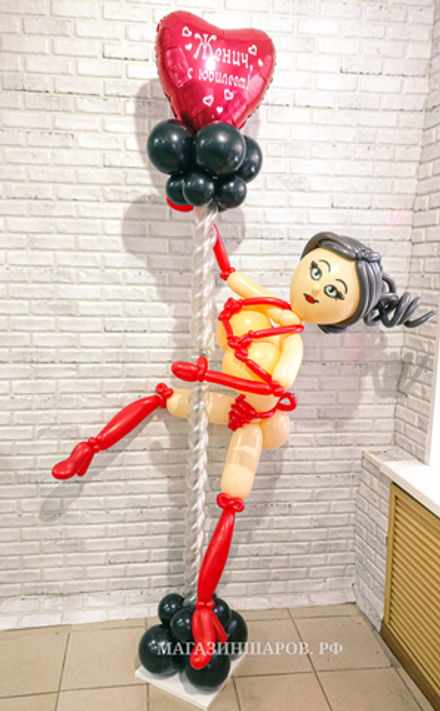 Жгучая брюнетка, фигура из шаров