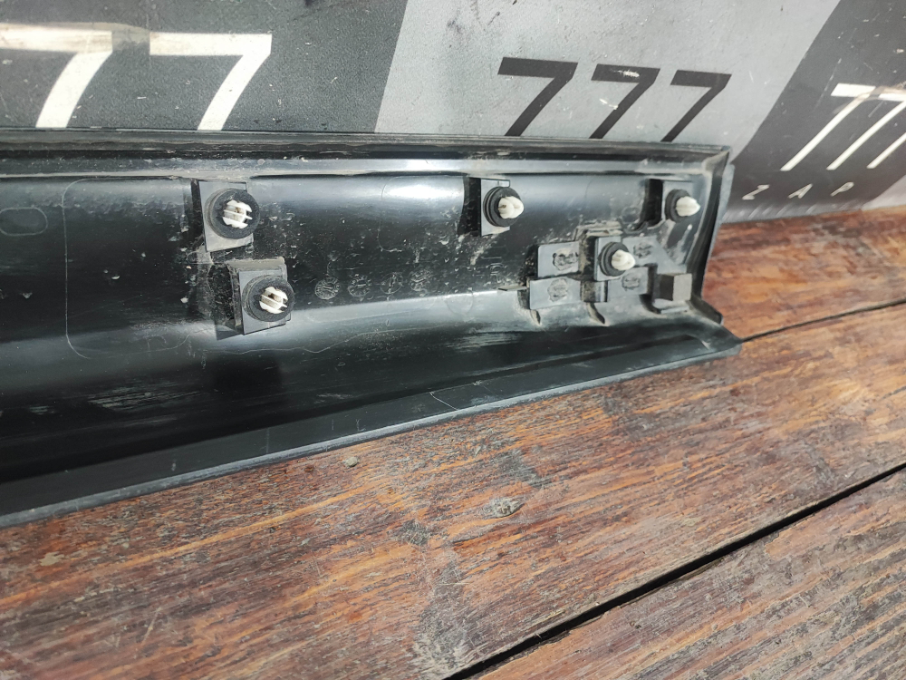 Накладка двери передней левой Mazda CX-5 2 (KF) 17-нв Б/У Оригинал KB7W51RB0E