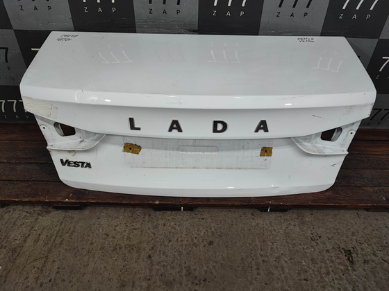 Крышка багажника LADA Vesta 22-нв Б/У Оригинал 8450013789