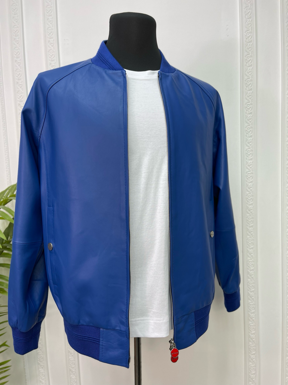 Кожаная куртка Kiton