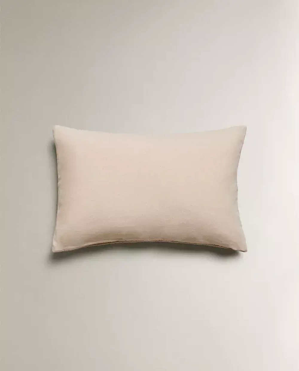 ZARA HOME НАВОЛОЧКА ДЛЯ ДЕКОРАТИВНОЙ ПОДУШКИ С ДЕКОРАТИВНОЙ СТРОЧКОЙ, СВЕТЛО-БЕЖЕВЫЙ