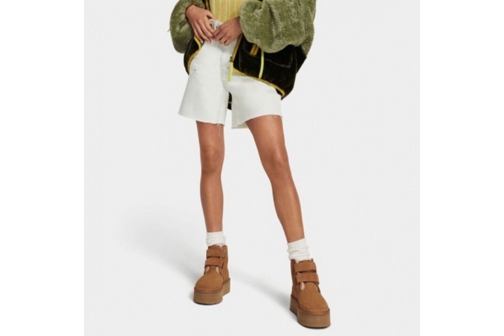 UGG Neumel Platform Buckle Chestnut
