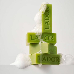 Lador Твёрдый бессиликоновый шампунь с васаби 115 г Wasabi Shampoo Bar