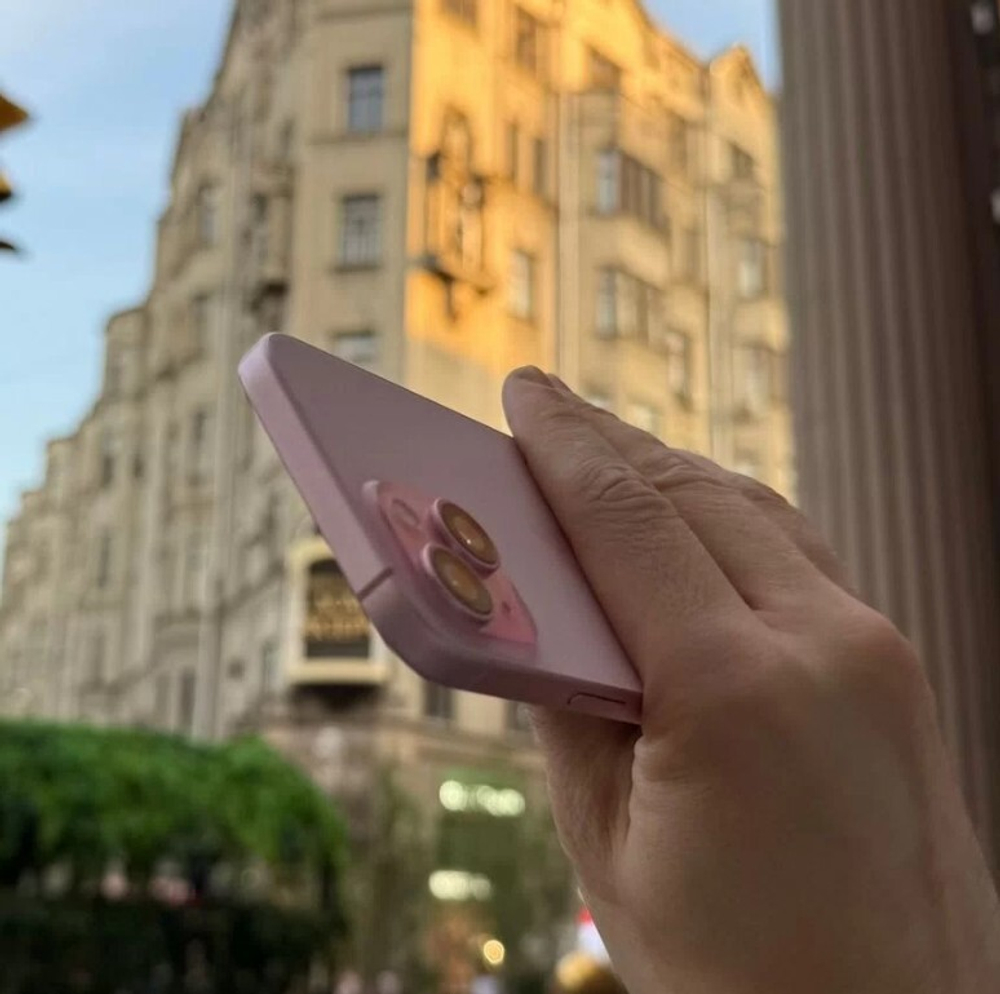 iPhone 15, 256 ГБ б/у